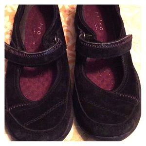 Privo by Clark’s black shoes